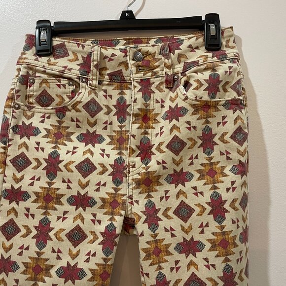 Free People "We The Free" Aztec Print High Rise Raw Hem Jeans 27 - Picture 5 of 13